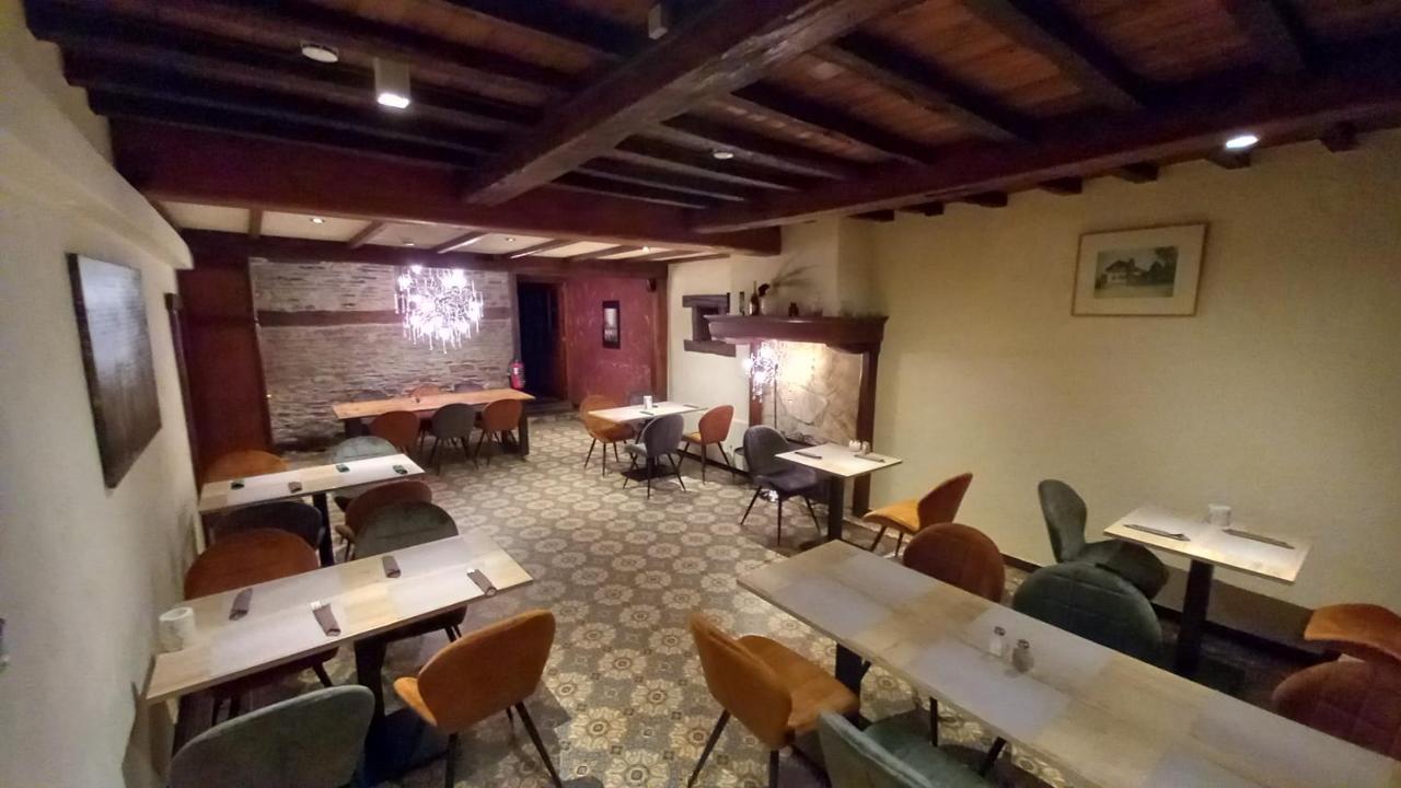 אלה Hotel Au Central מראה חיצוני תמונה