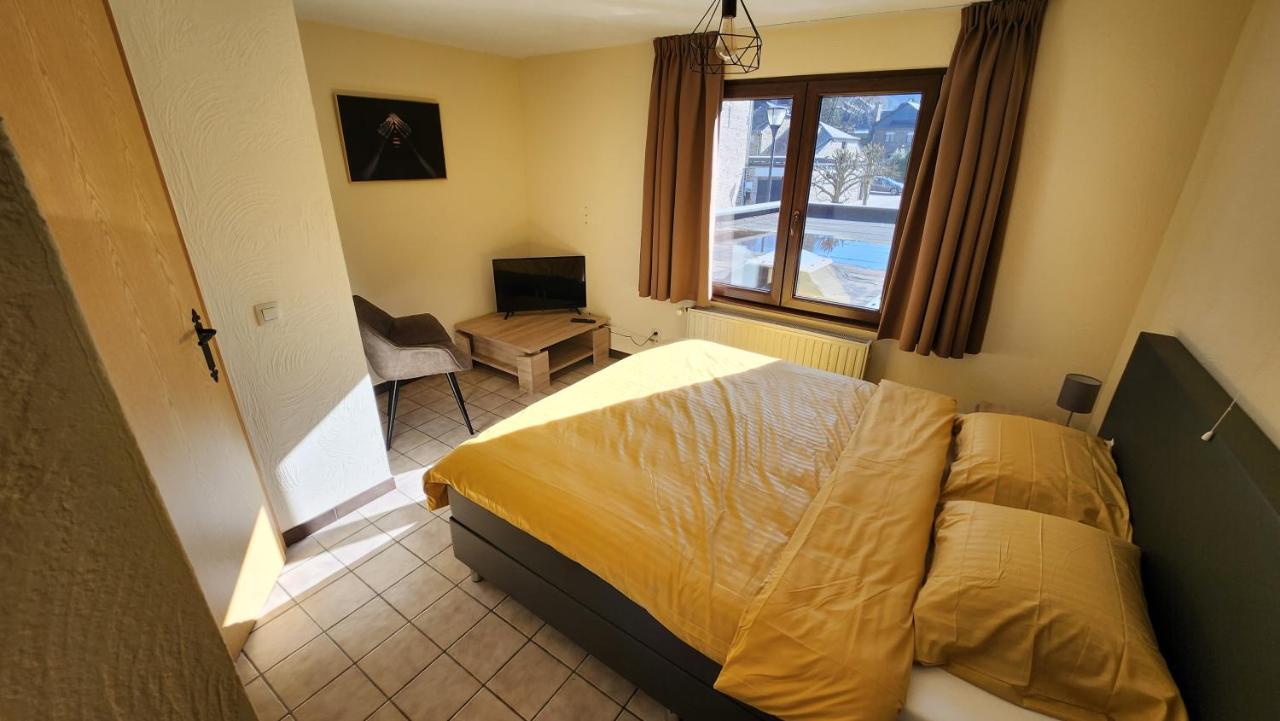אלה Hotel Au Central מראה חיצוני תמונה