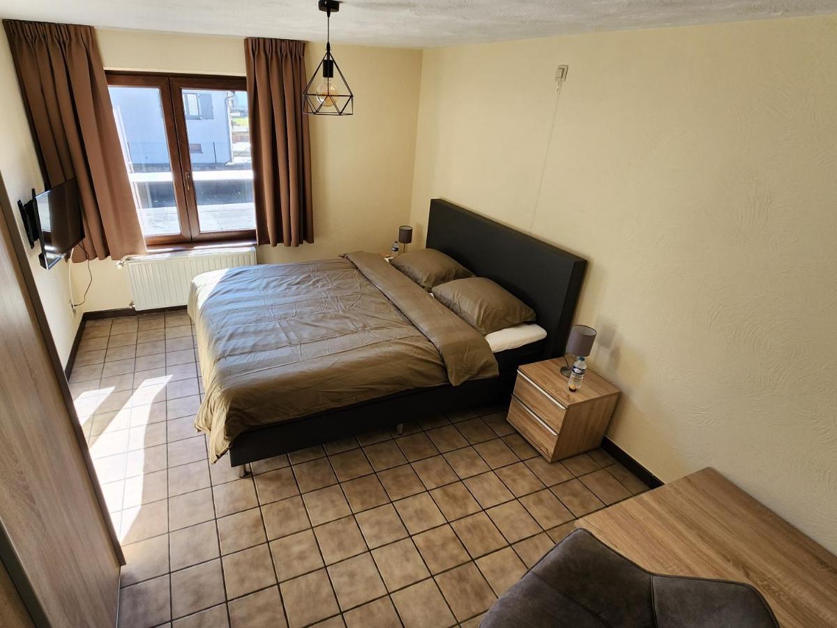 אלה Hotel Au Central מראה חיצוני תמונה