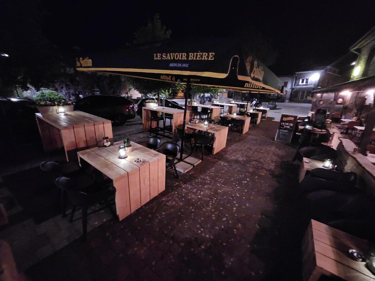 אלה Hotel Au Central מראה חיצוני תמונה